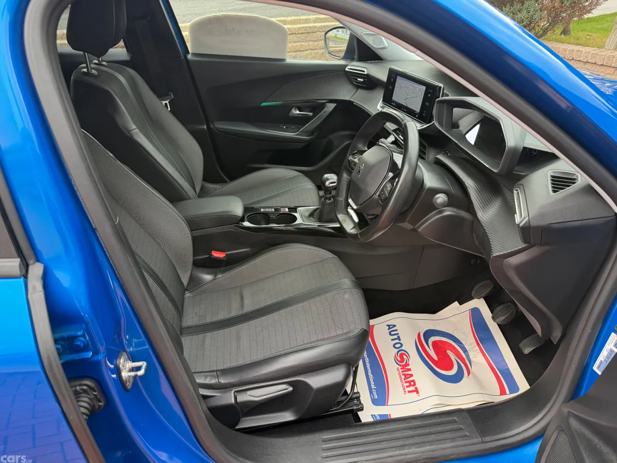 Peugeot 2008 SUV, Diesel, 2021, Blue