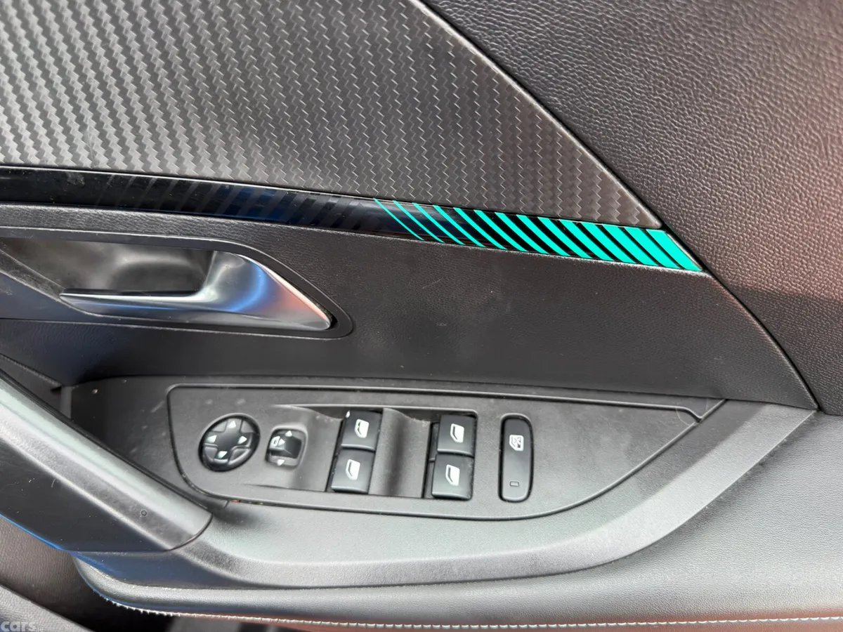Peugeot 2008 SUV, Diesel, 2021, Blue