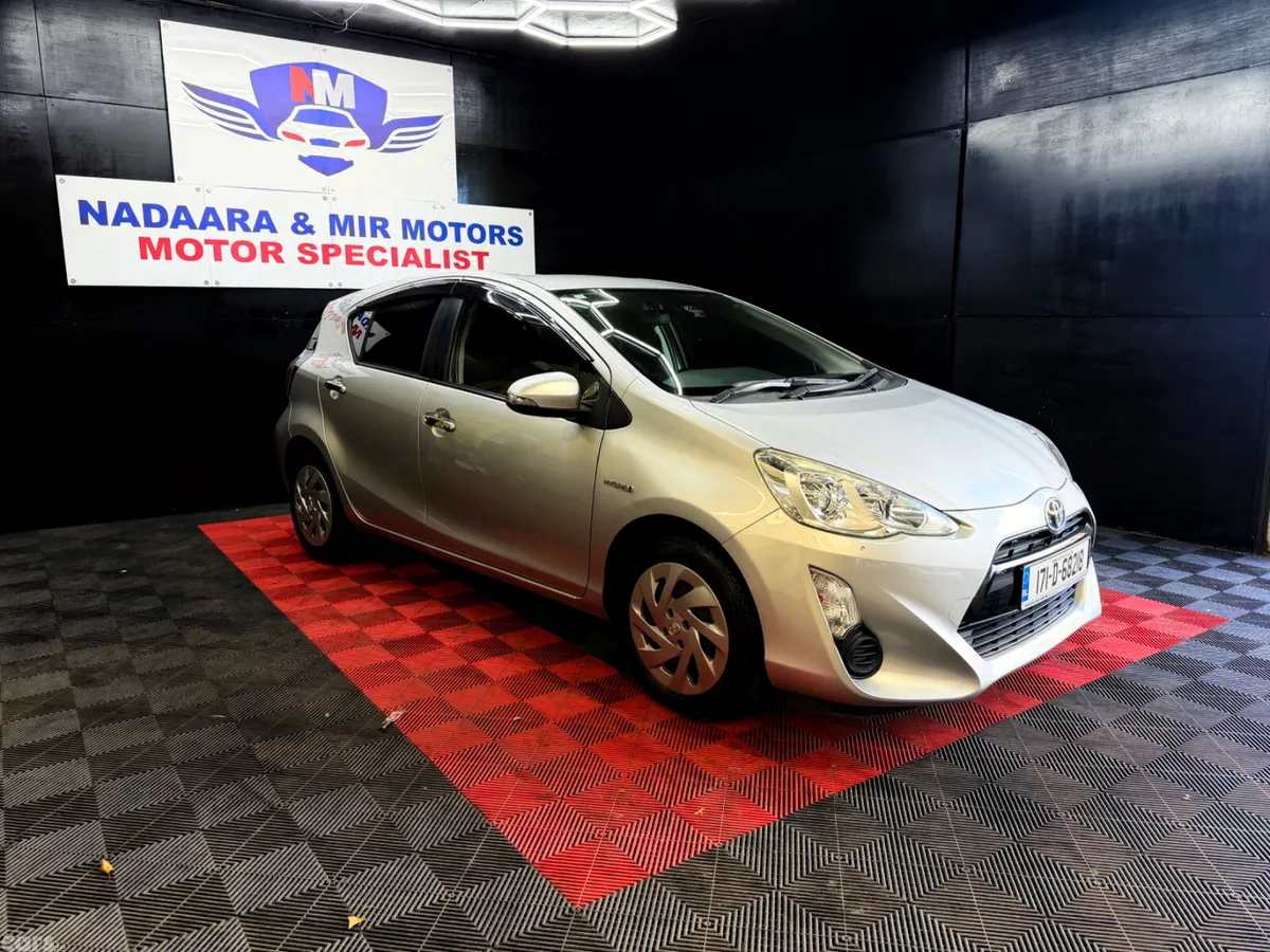 Toyota Aqua Hatchback, Petrol Hybrid, 2017, Silver