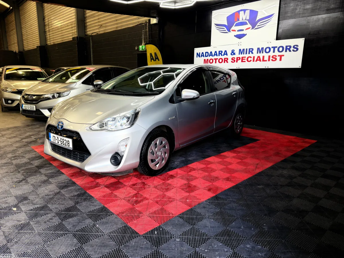 Toyota Aqua Hatchback, Petrol Hybrid, 2017, Silver