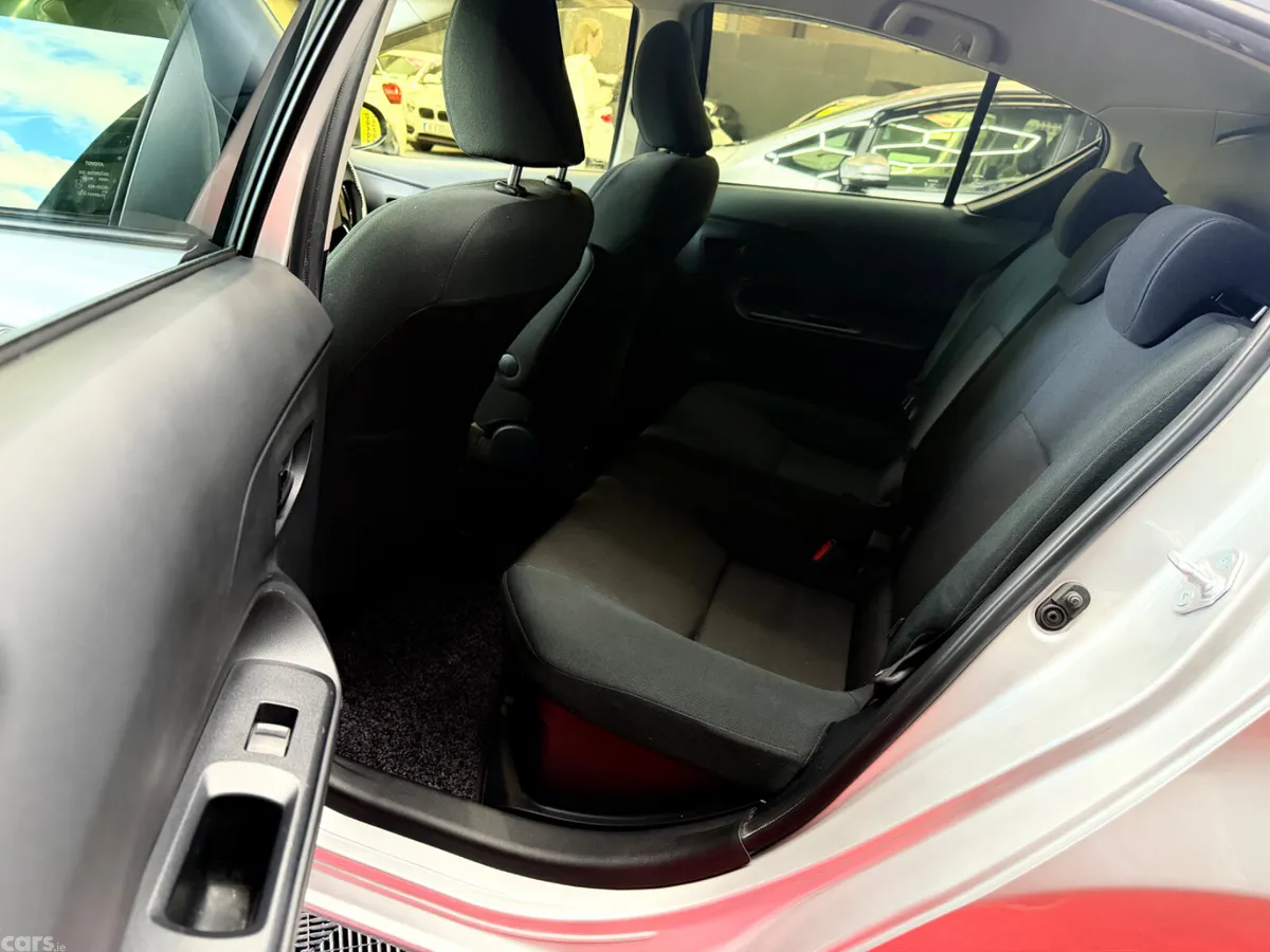 Toyota Aqua Hatchback, Petrol Hybrid, 2017, Silver