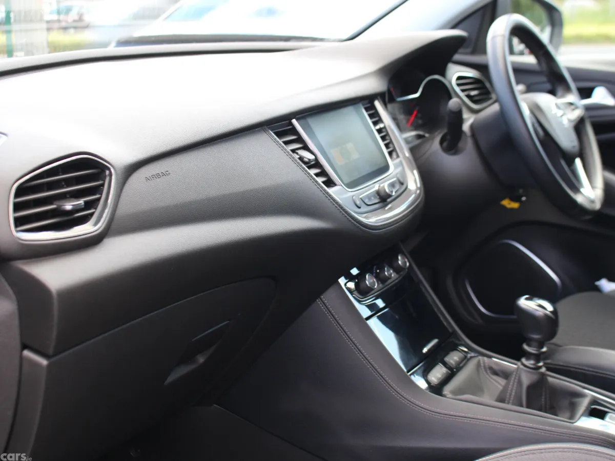 Opel Grandland X SUV, Diesel, 2020, Grey