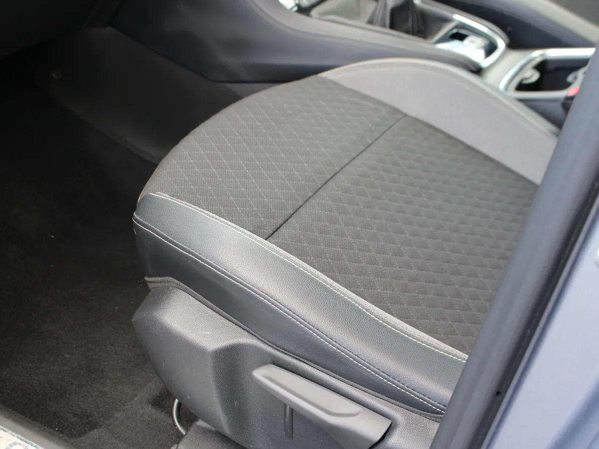Opel Grandland X SUV, Diesel, 2020, Grey