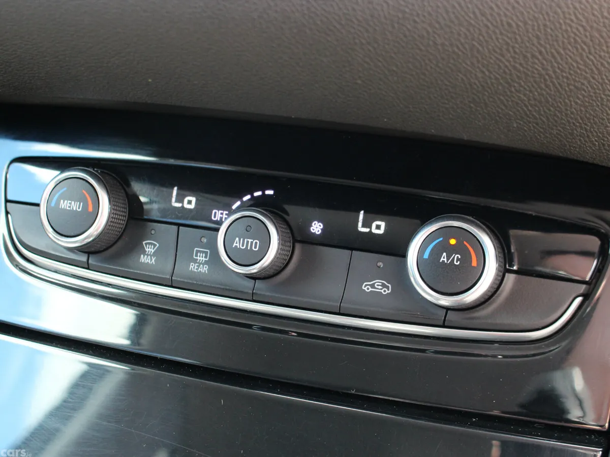 Opel Grandland X SUV, Diesel, 2020, Grey