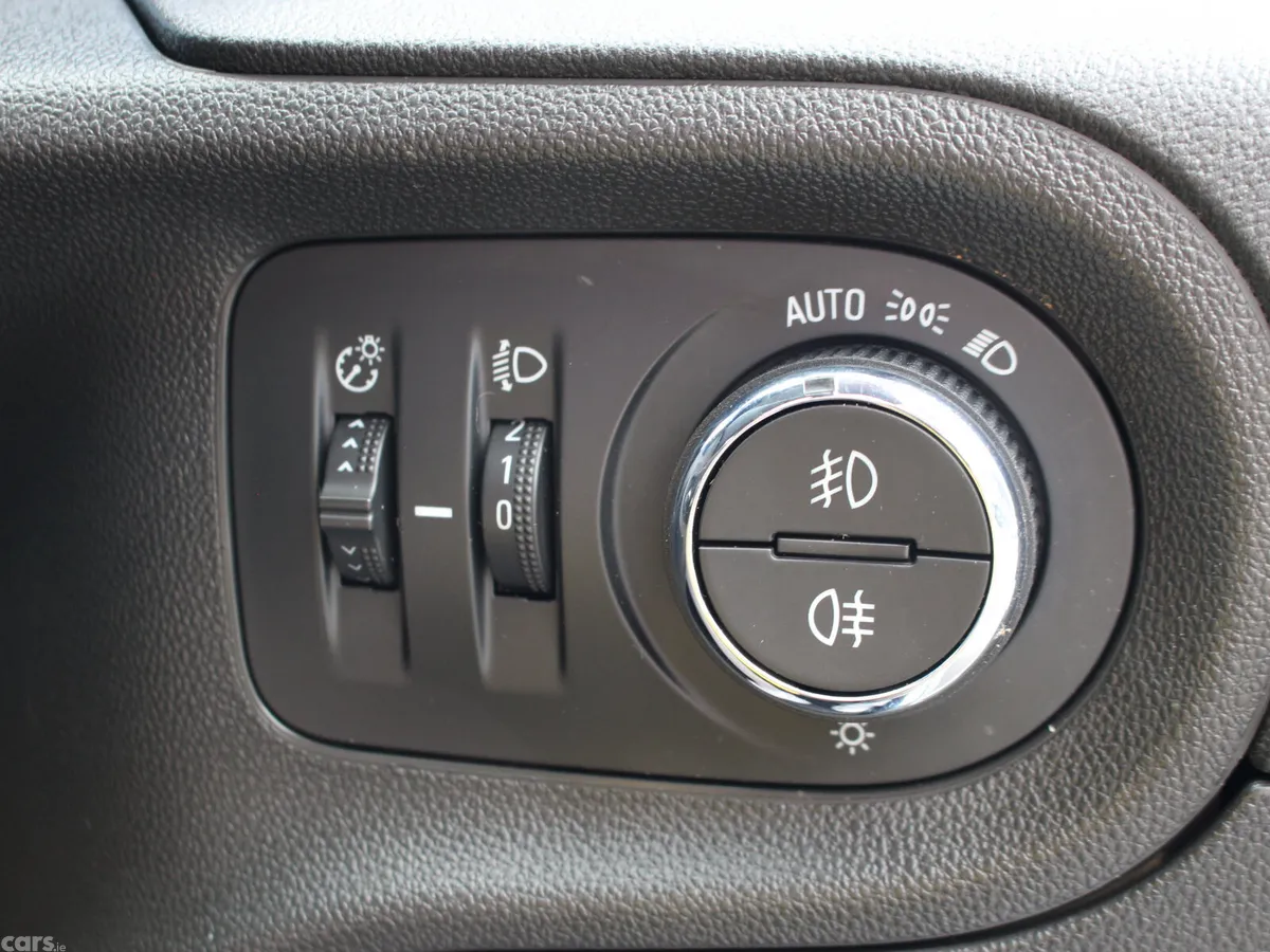 Opel Grandland X SUV, Diesel, 2020, Grey