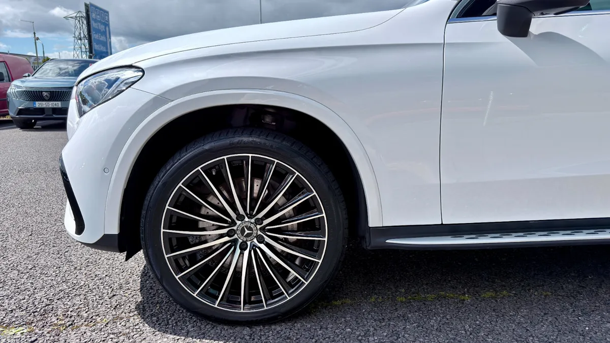 Mercedes-Benz GLC SUV, Diesel Plug-in Hybrid, 2023, White