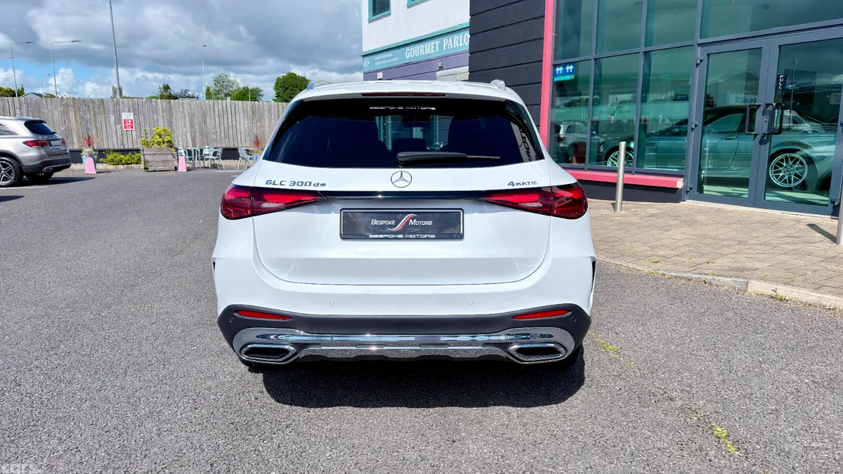 Mercedes-Benz GLC SUV, Diesel Plug-in Hybrid, 2023, White