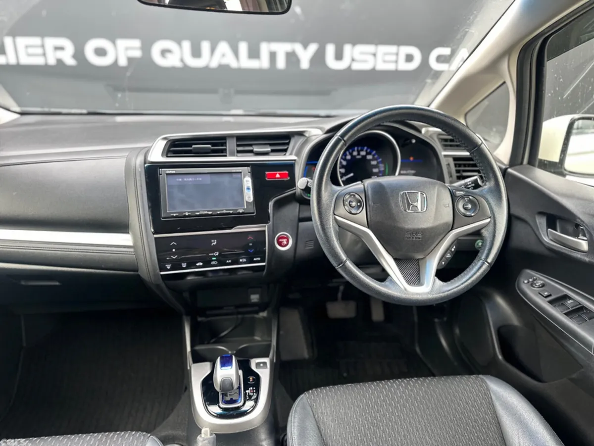Honda Fit Hatchback, Petrol Hybrid, 2015, White