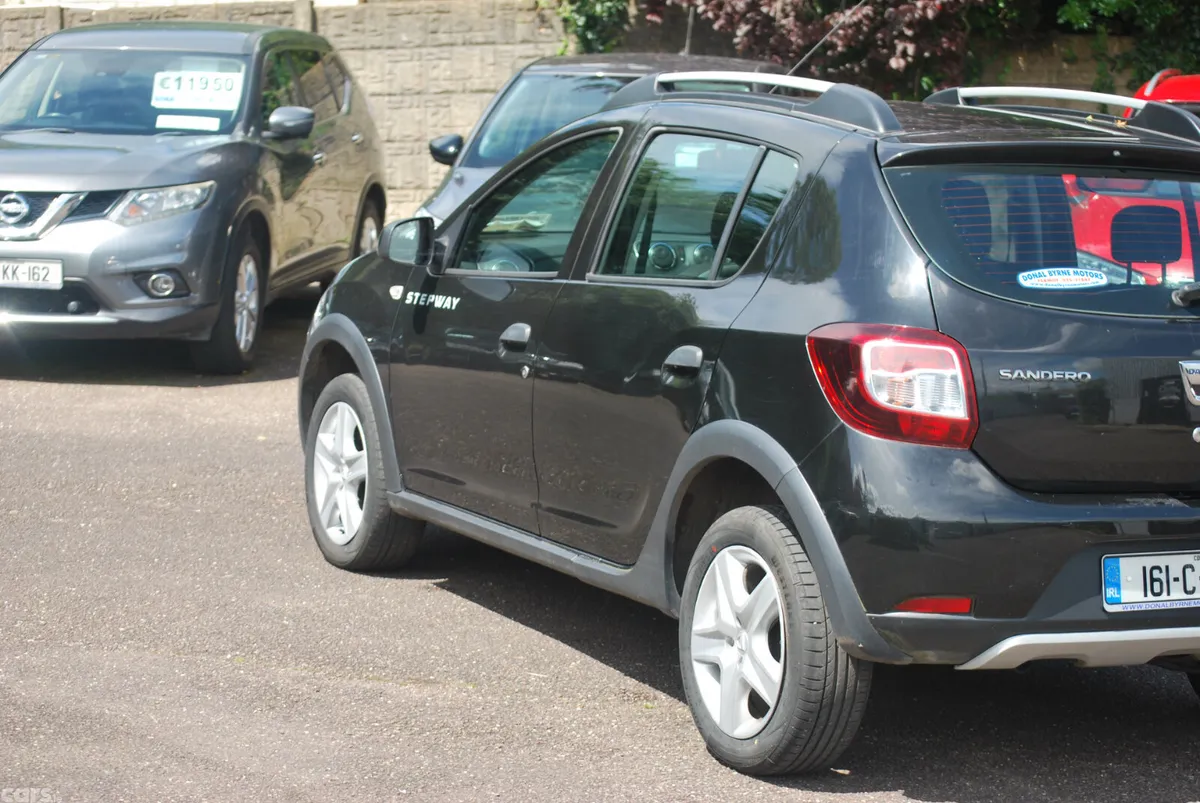 Dacia Sandero Stepway Hatchback, Diesel, 2016, Black