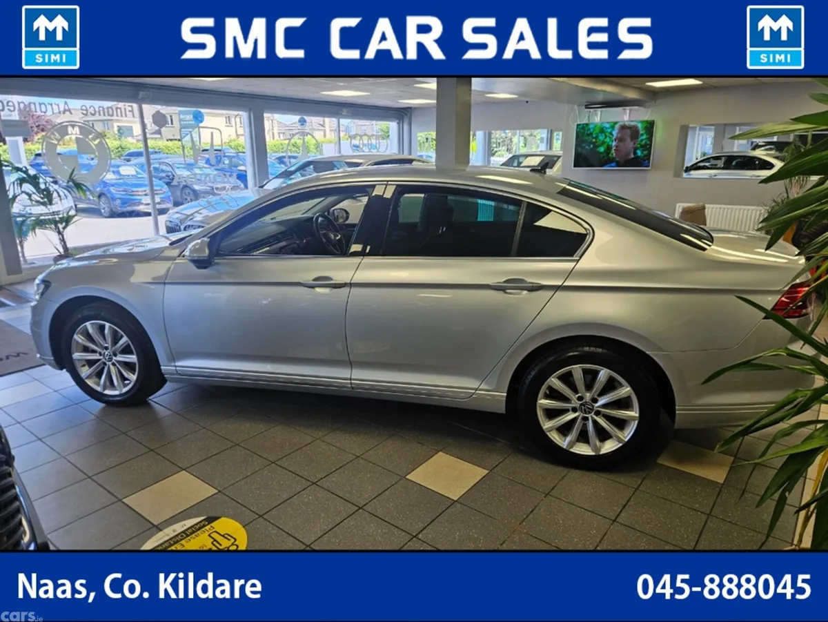 Volkswagen Passat Saloon, Diesel, 2022, Grey