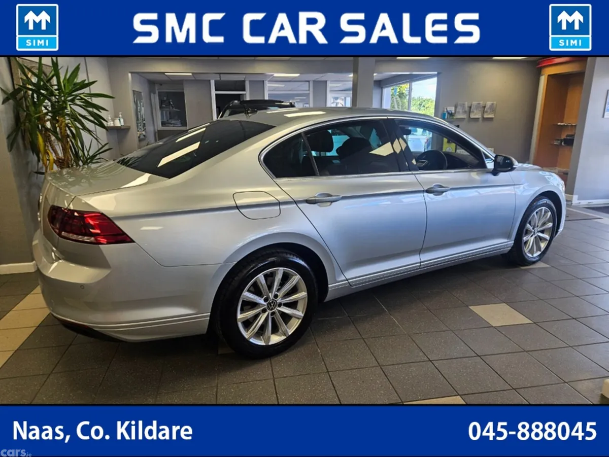 Volkswagen Passat Saloon, Diesel, 2022, Grey