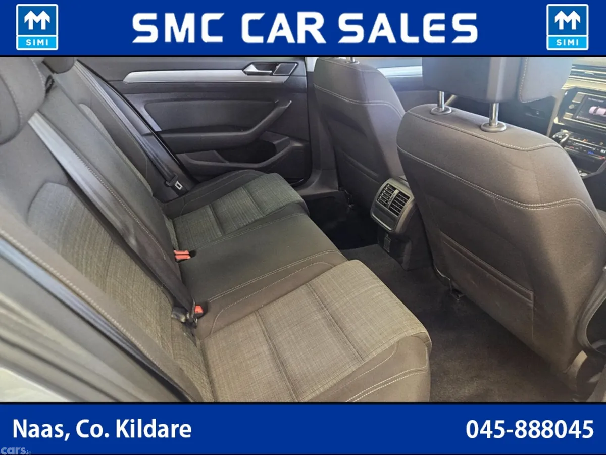 Volkswagen Passat Saloon, Diesel, 2022, Grey