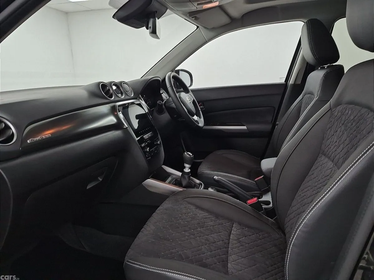 Suzuki Vitara SUV, Petrol Hybrid, 2026, Black