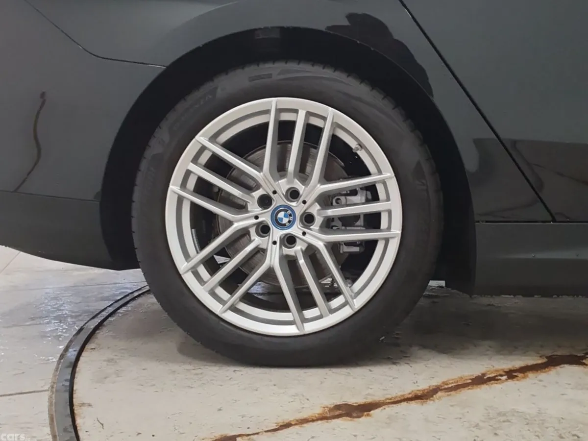 BMW i5 Saloon, Electric, 2025, Black