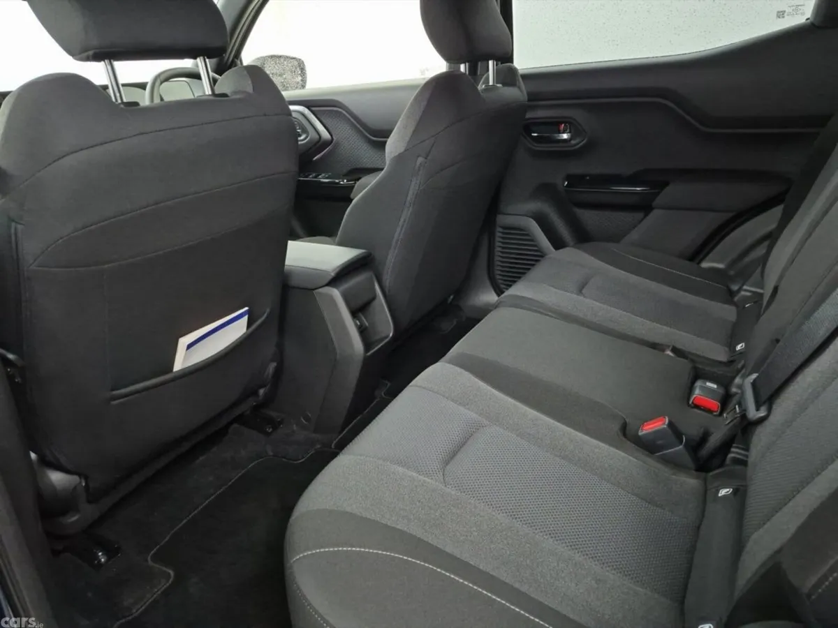 Suzuki Vitara SUV, Electric, 2026, Navy