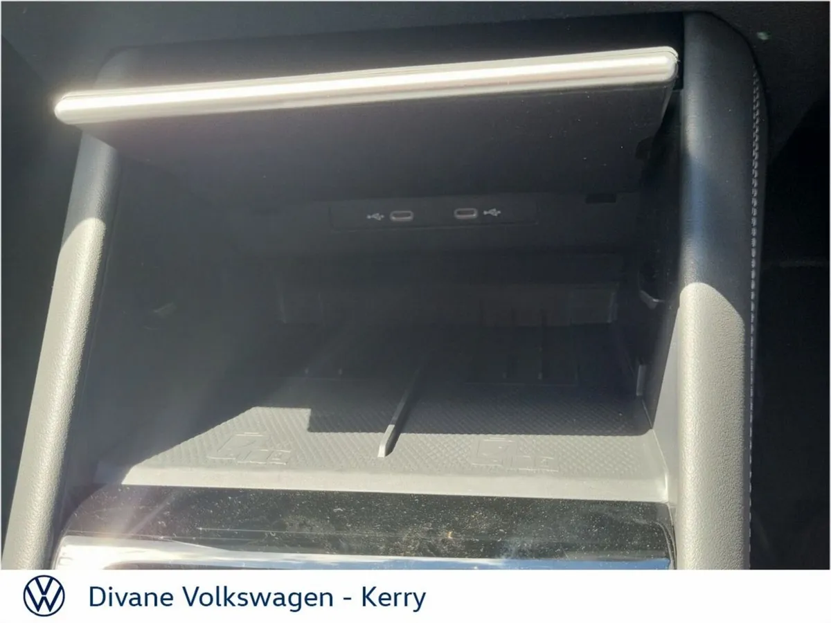 Volkswagen Tayron SUV, Petrol Plug-in Hybrid, 2027, Purple