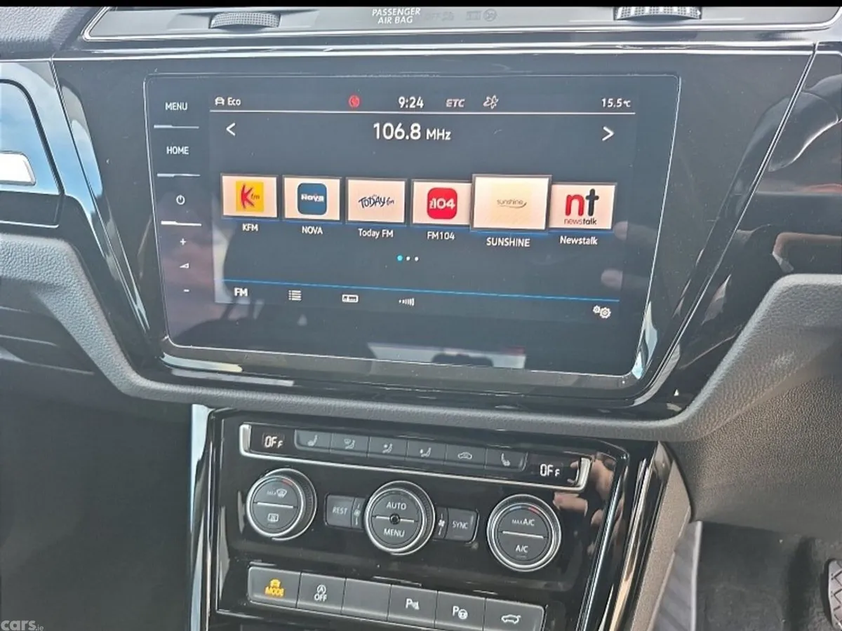 Volkswagen Touran MPV, Petrol, 2018, Black