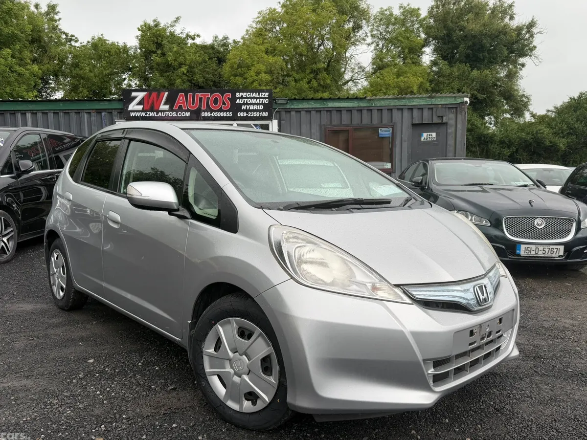 Honda Fit Hatchback, Petrol Hybrid, 2011, White