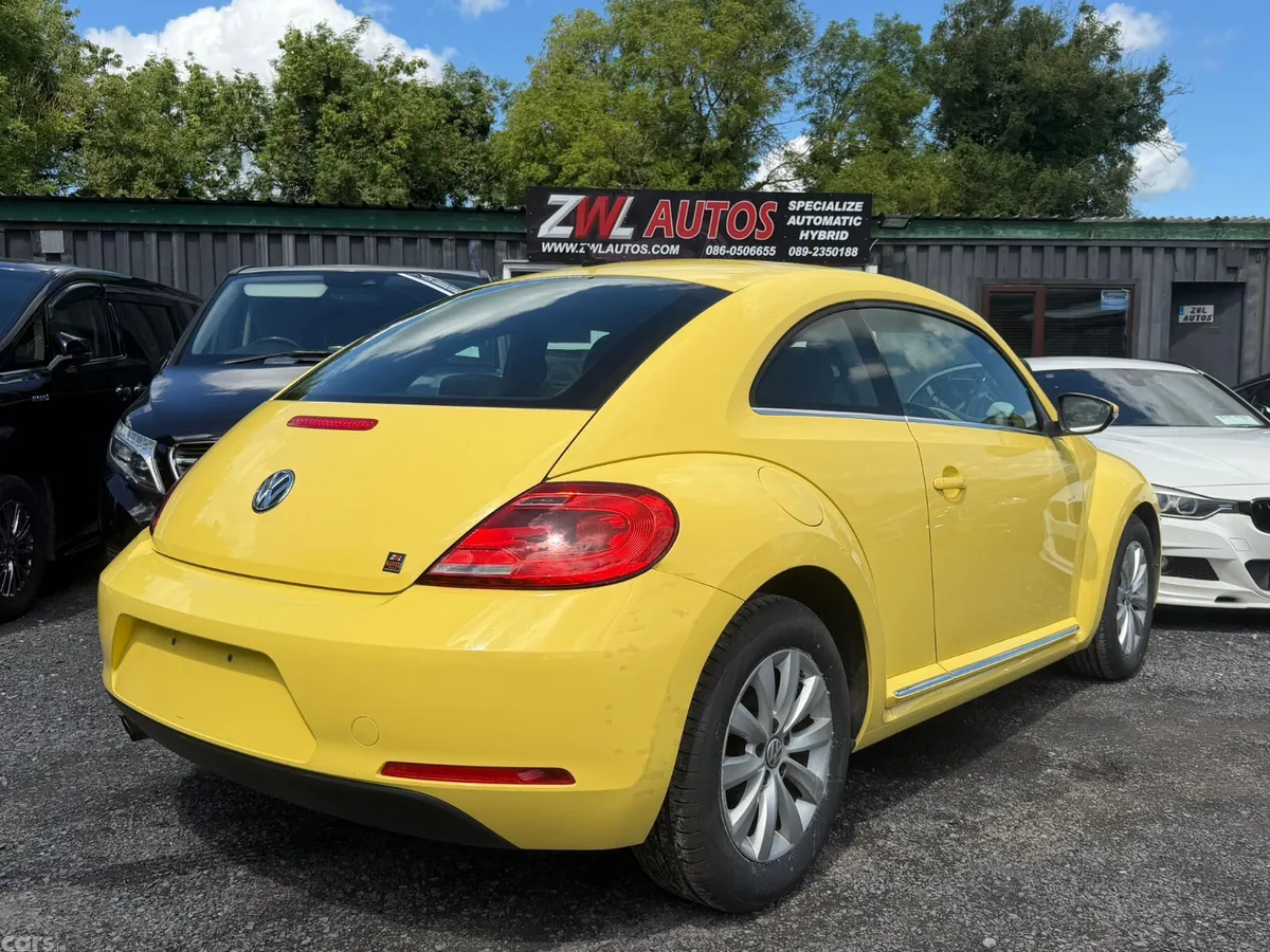Volkswagen Beetle Coupe, Petrol, 2015, Yellow