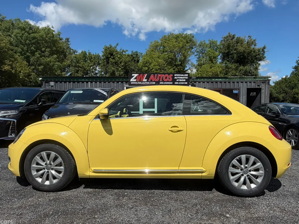 Volkswagen Beetle Coupe, Petrol, 2015, Yellow