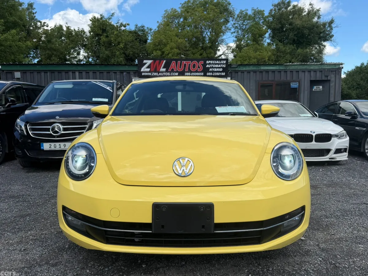 Volkswagen Beetle Coupe, Petrol, 2015, Yellow