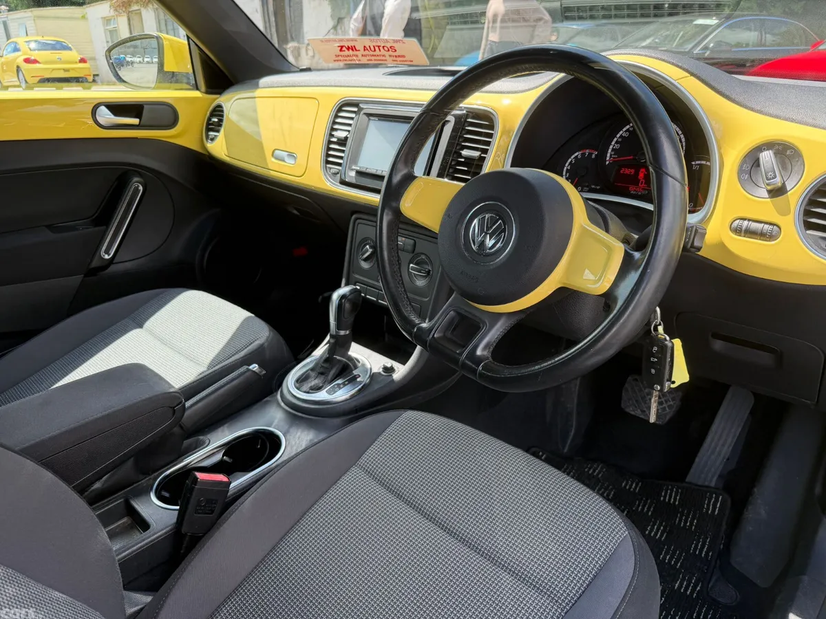 Volkswagen Beetle Coupe, Petrol, 2015, Yellow