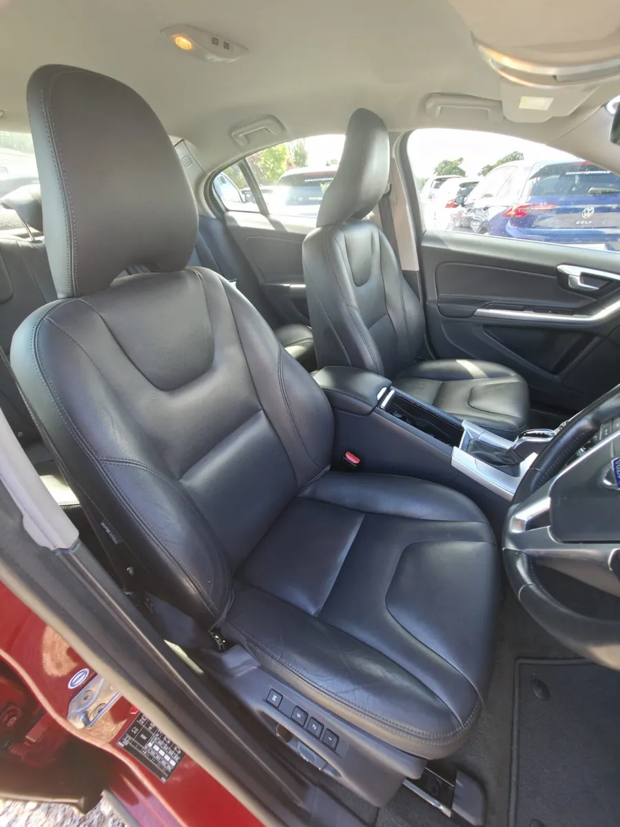 Volvo S60 Saloon, Diesel, 2017, Red