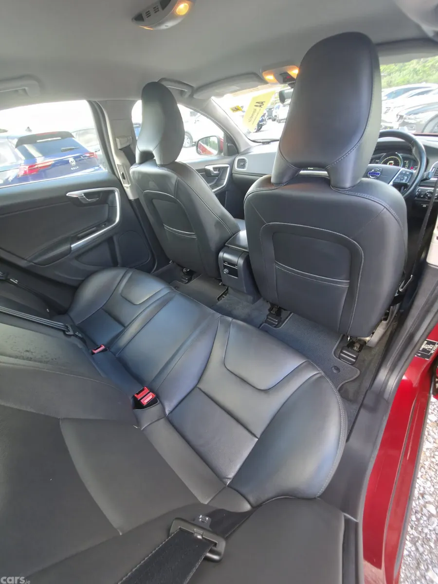 Volvo S60 Saloon, Diesel, 2017, Red