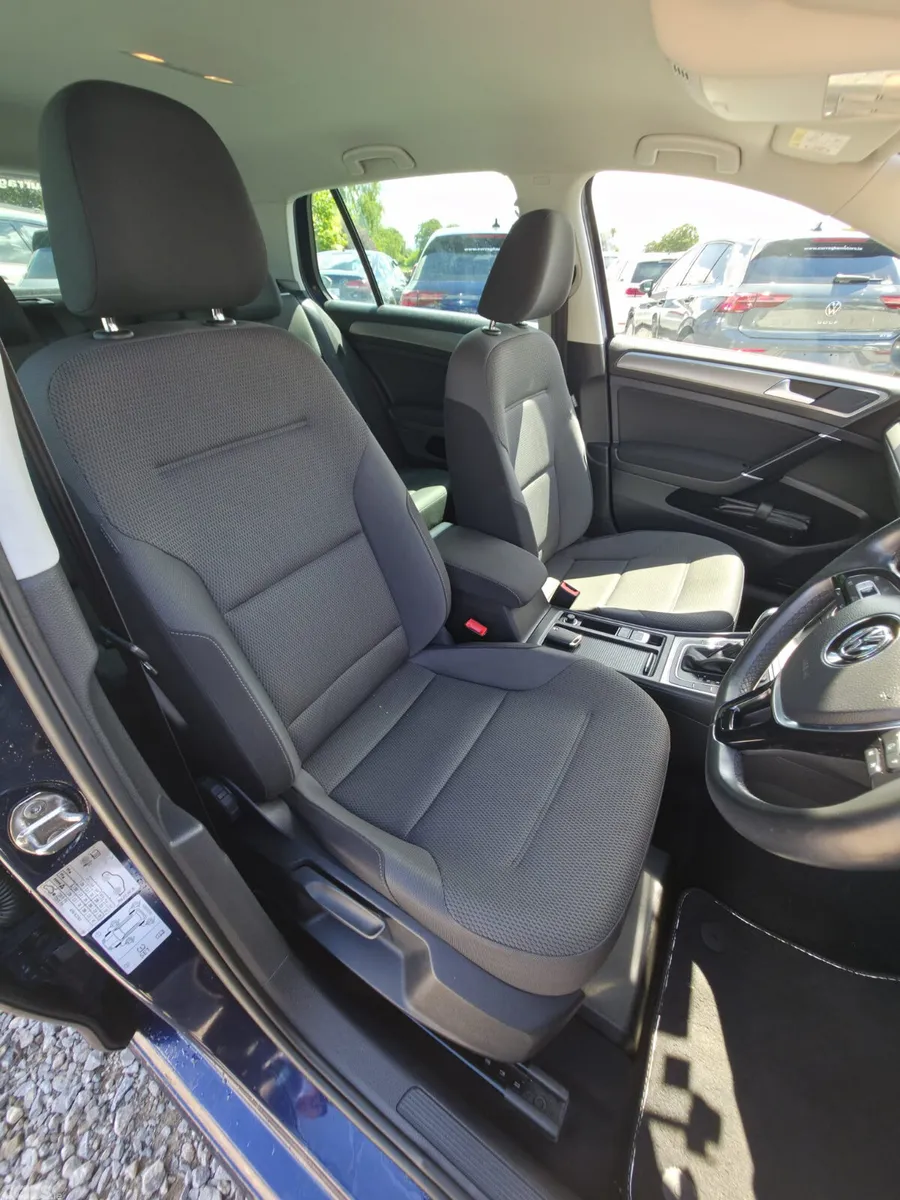 Volkswagen Golf Hatchback, Petrol, 2016, Blue