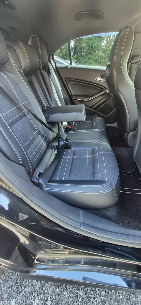 Mercedes-Benz A-Class Hatchback, Petrol, 2015, Black
