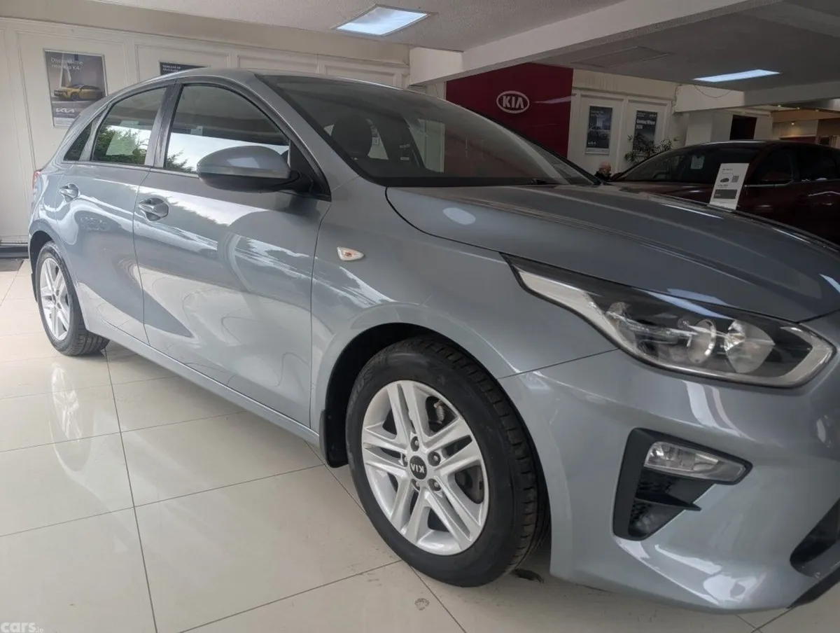 Kia Ceed Hatchback, Diesel, 2019, Grey
