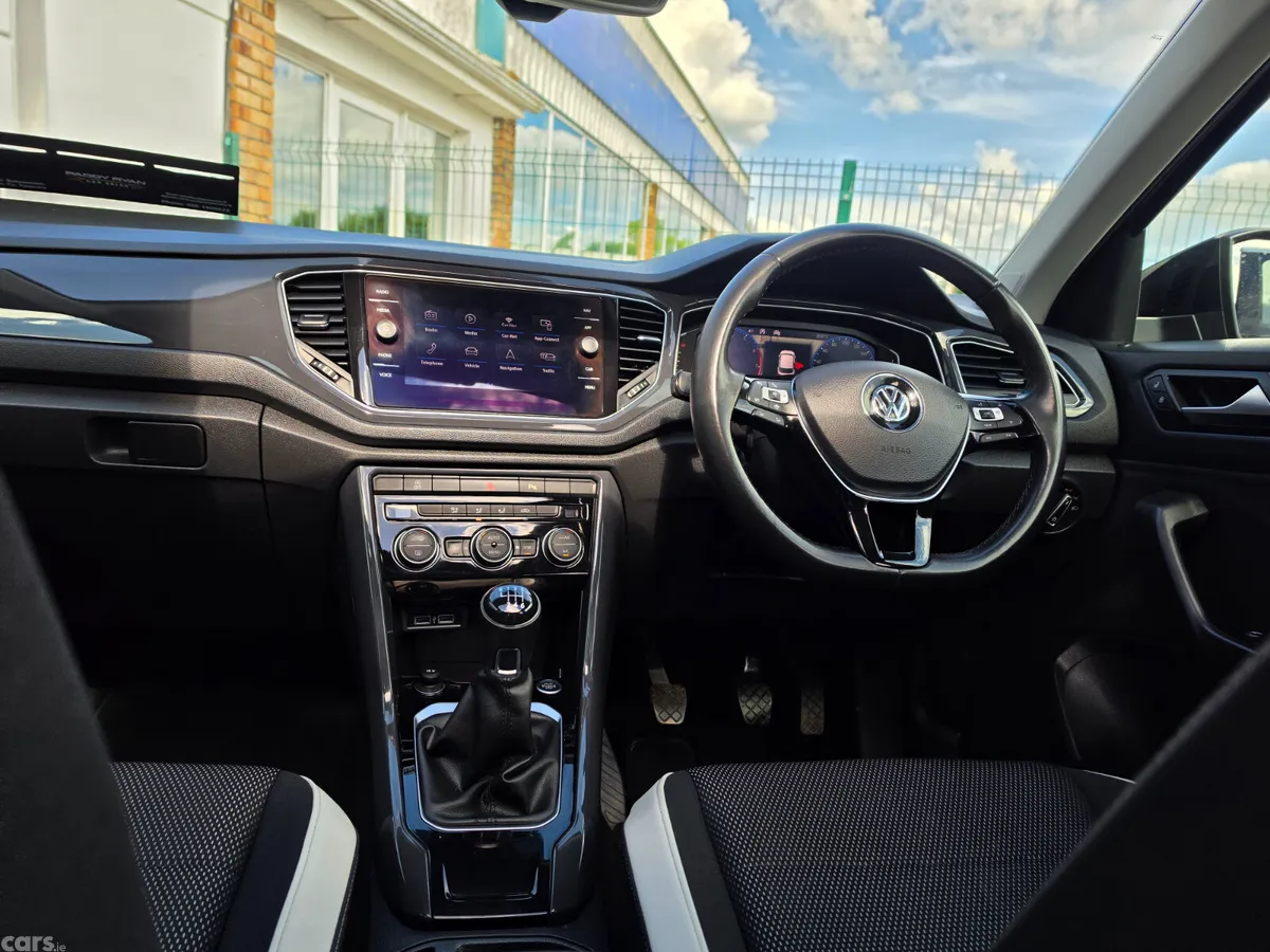 Volkswagen T-Roc SUV, Petrol, 2020, Black