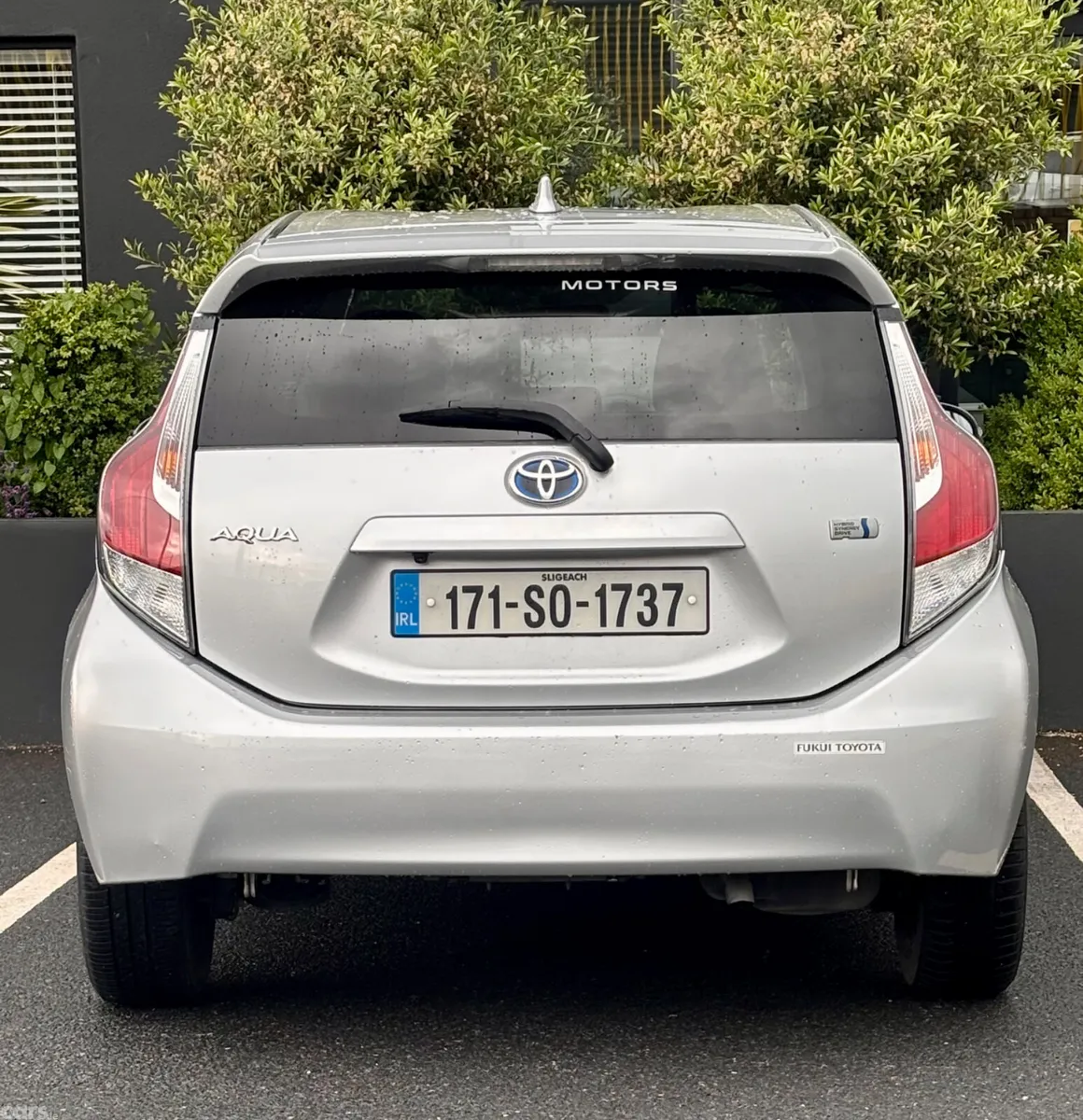 Toyota Aqua Hatchback, Petrol Hybrid, 2017, Silver