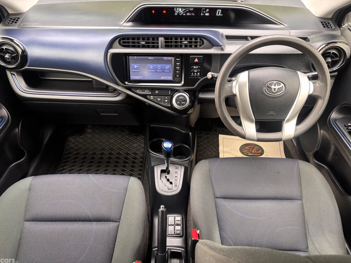 Toyota Aqua Hatchback, Petrol Hybrid, 2017, Silver