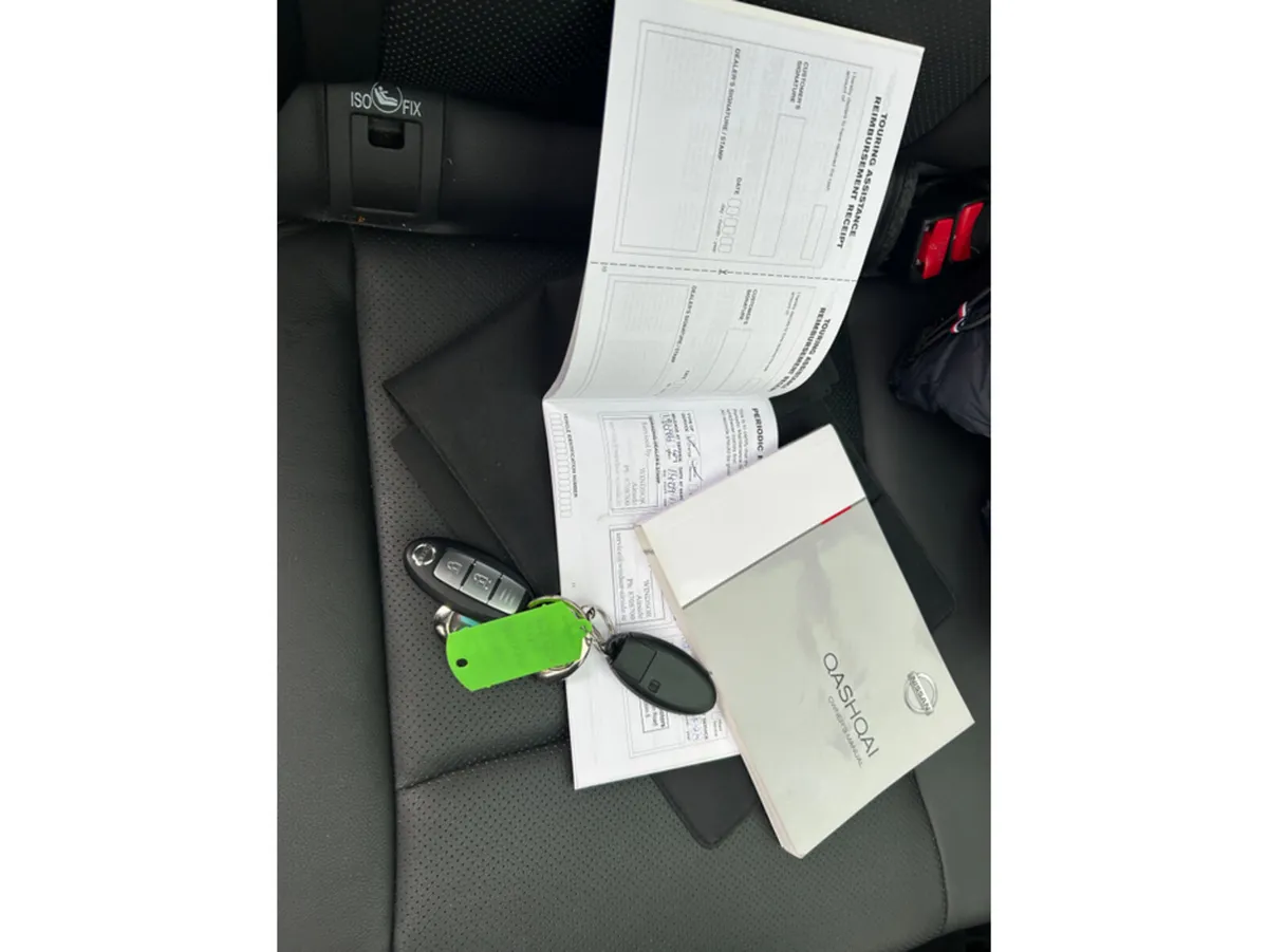 Nissan Qashqai MPV, Petrol, 2017, Grey