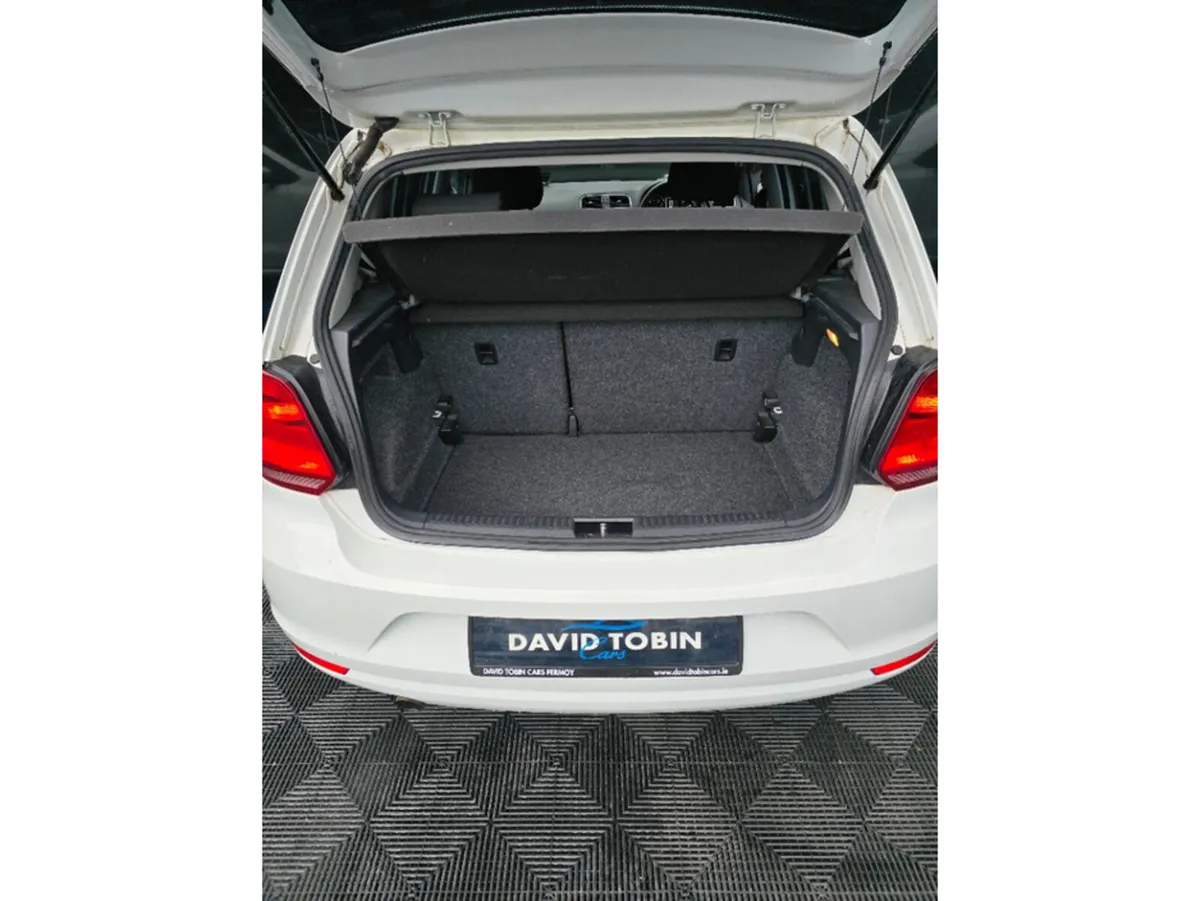 Volkswagen Polo Hatchback, Petrol, 2017, White