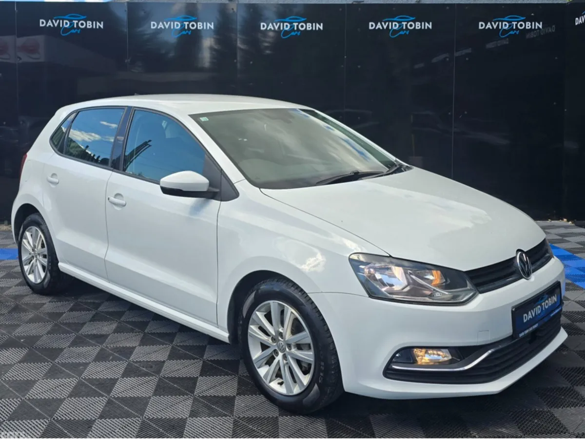 Volkswagen Polo Hatchback, Petrol, 2017, White