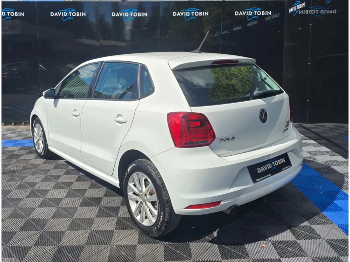 Volkswagen Polo Hatchback, Petrol, 2017, White