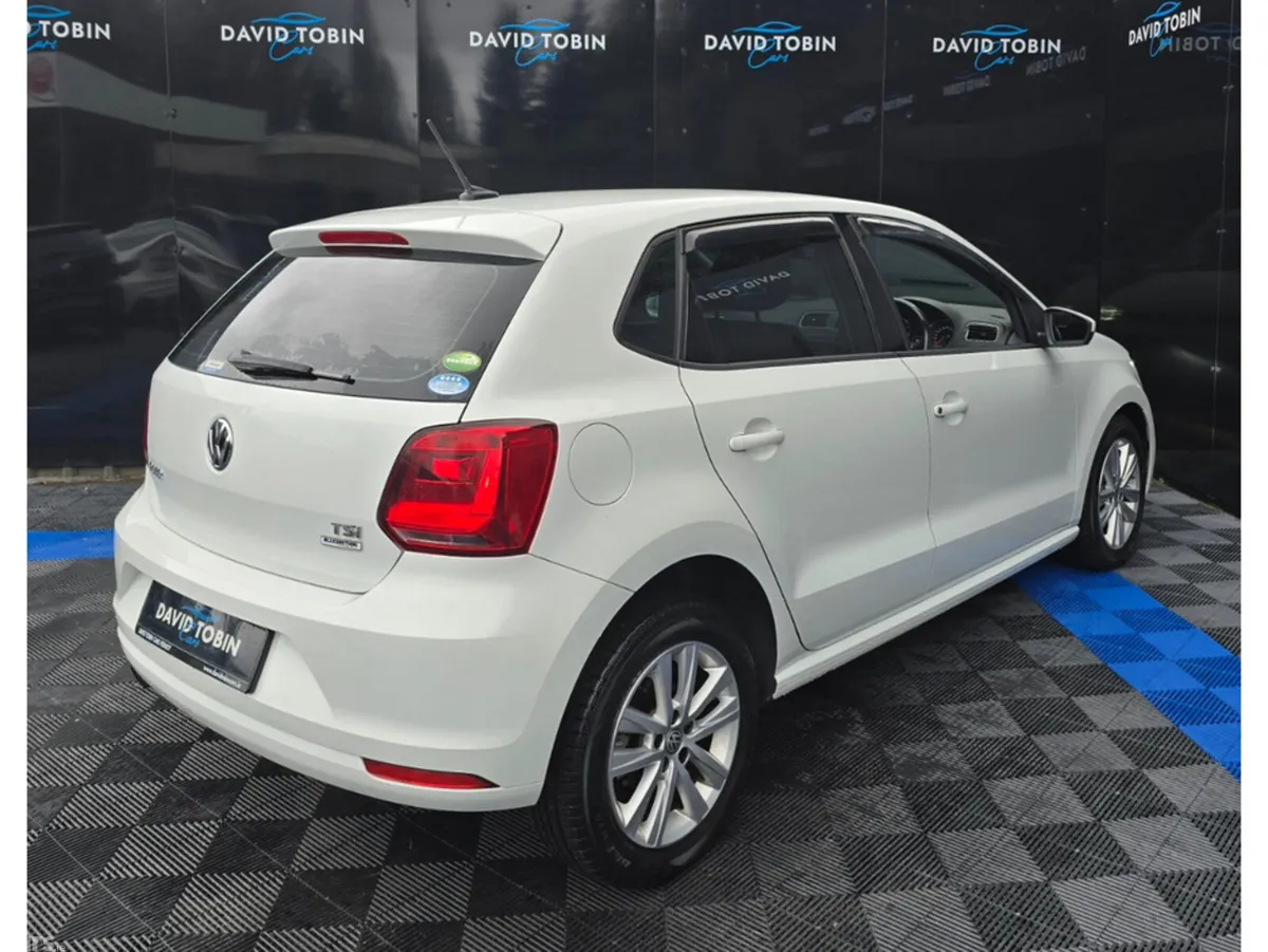 Volkswagen Polo Hatchback, Petrol, 2017, White