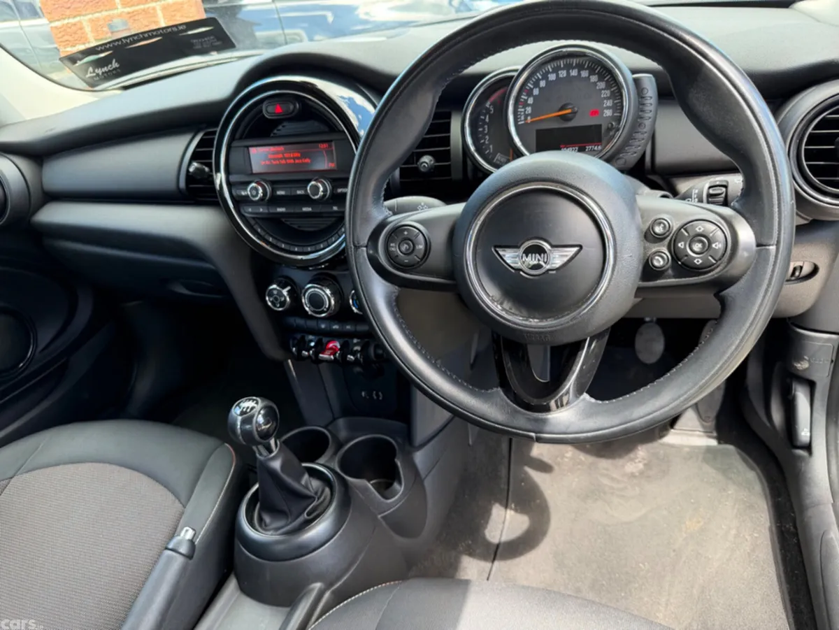 Mini Cooper Hatchback, Diesel, 2017, White