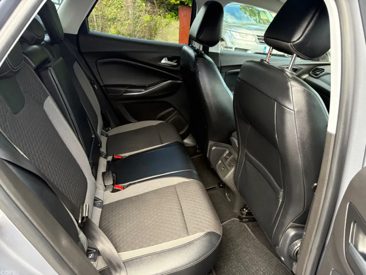 Opel Grandland X SUV, Diesel, 2019, Grey