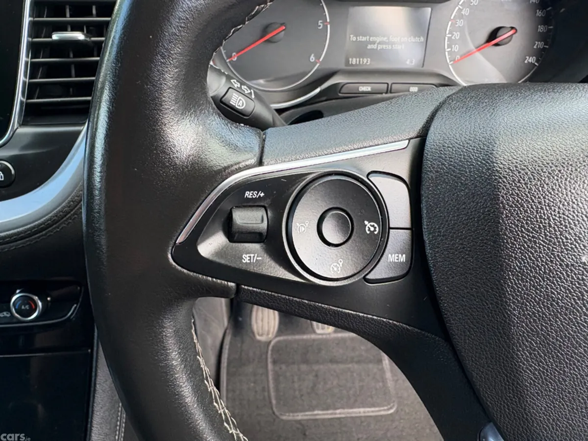 Opel Grandland X SUV, Diesel, 2019, Grey