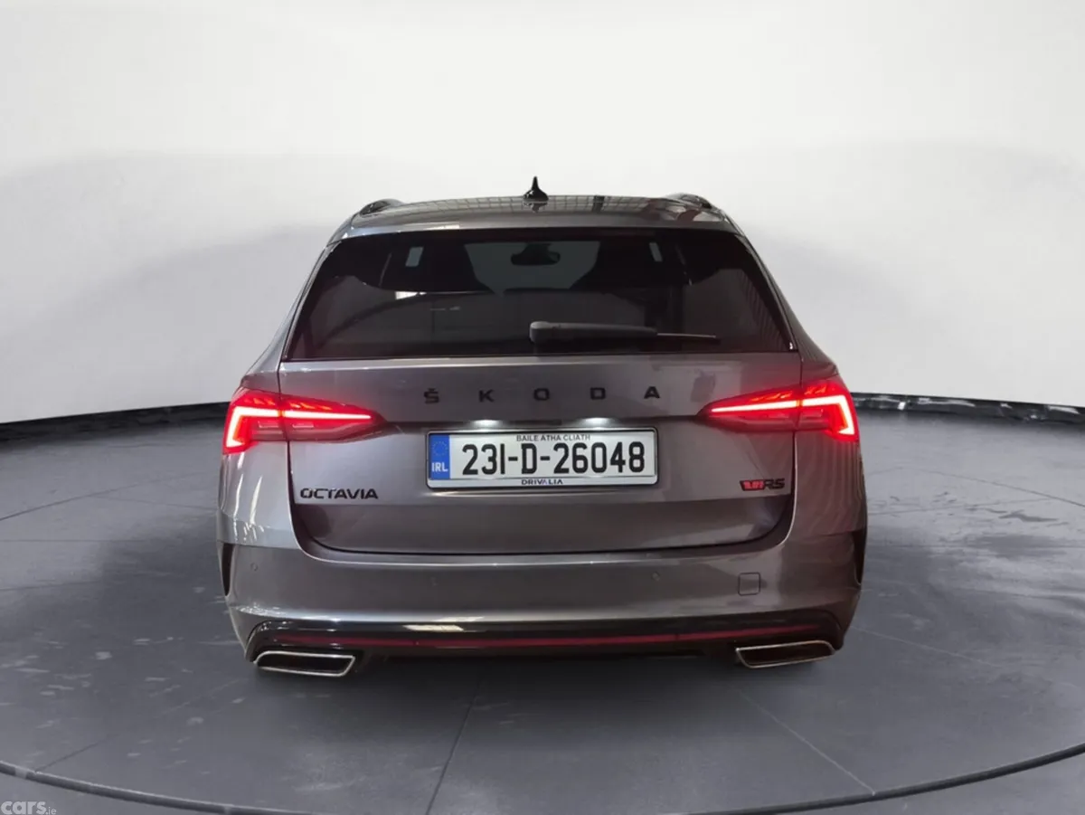 Skoda Octavia Estate, Diesel, 2023, Grey