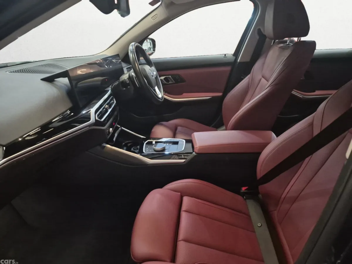 BMW 3-Series Estate, Diesel, 2024, Blue