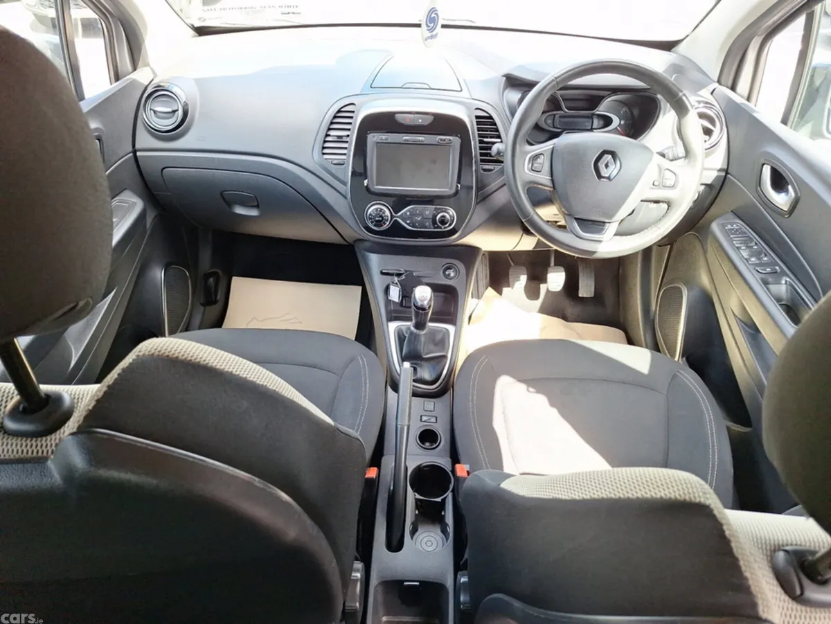 Renault Captur Hatchback, Diesel, 2019, Grey