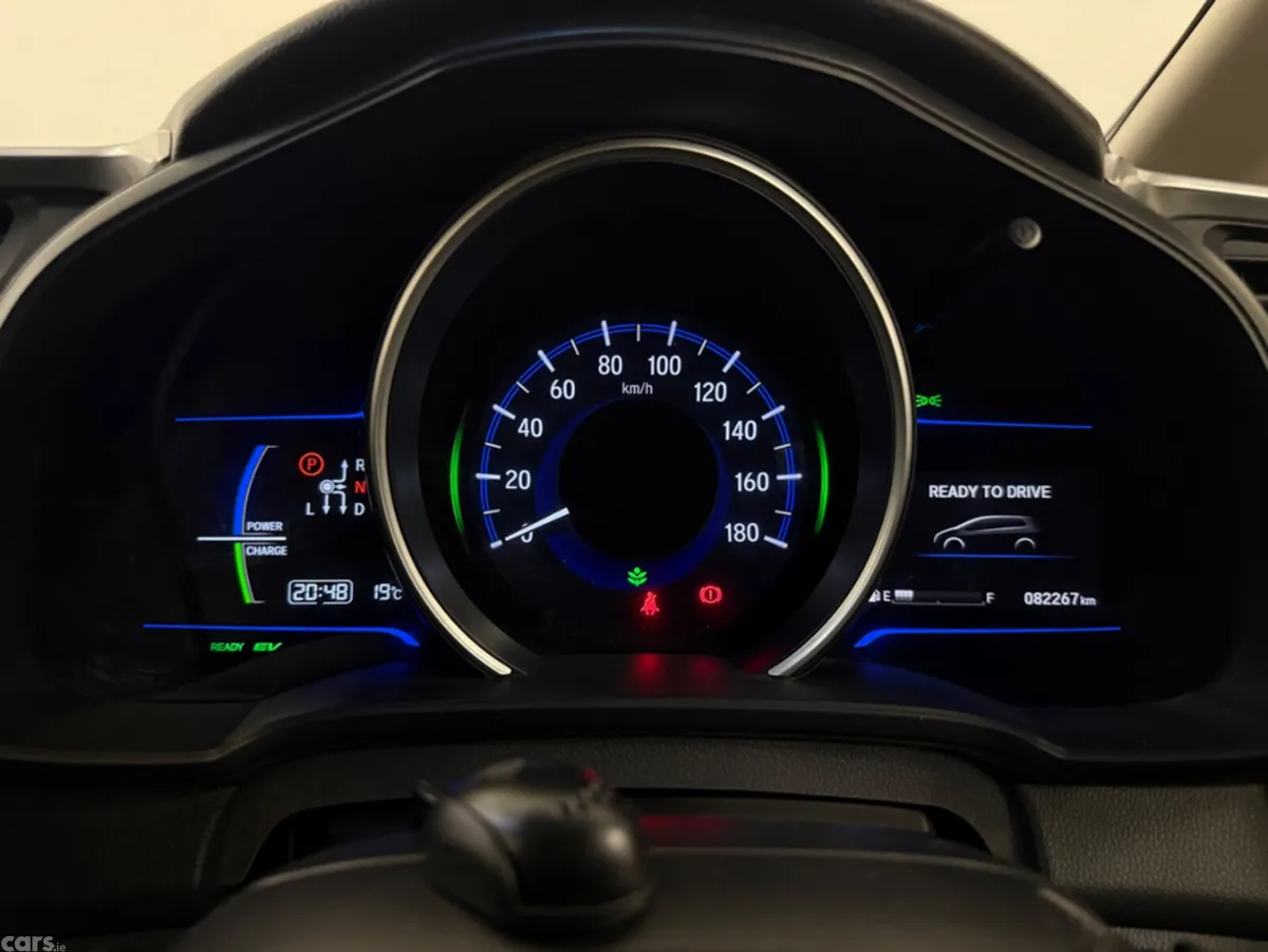 Honda Fit Hatchback, Petrol Hybrid, 2014, White