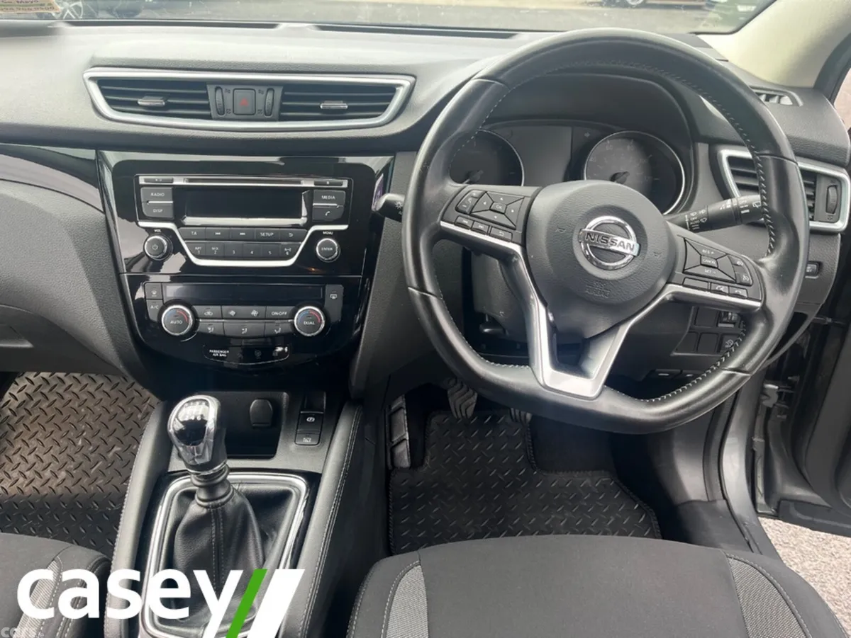Nissan Qashqai MPV, Diesel, 2018, Grey
