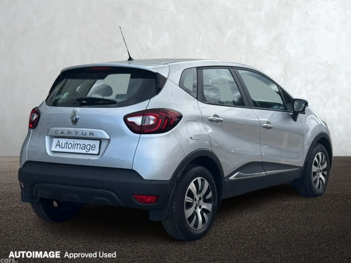 Renault Captur Hatchback, Petrol, 2019, Grey