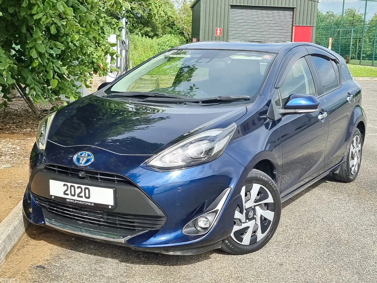 Toyota Aqua Hatchback, Petrol Hybrid, 2020, Blue
