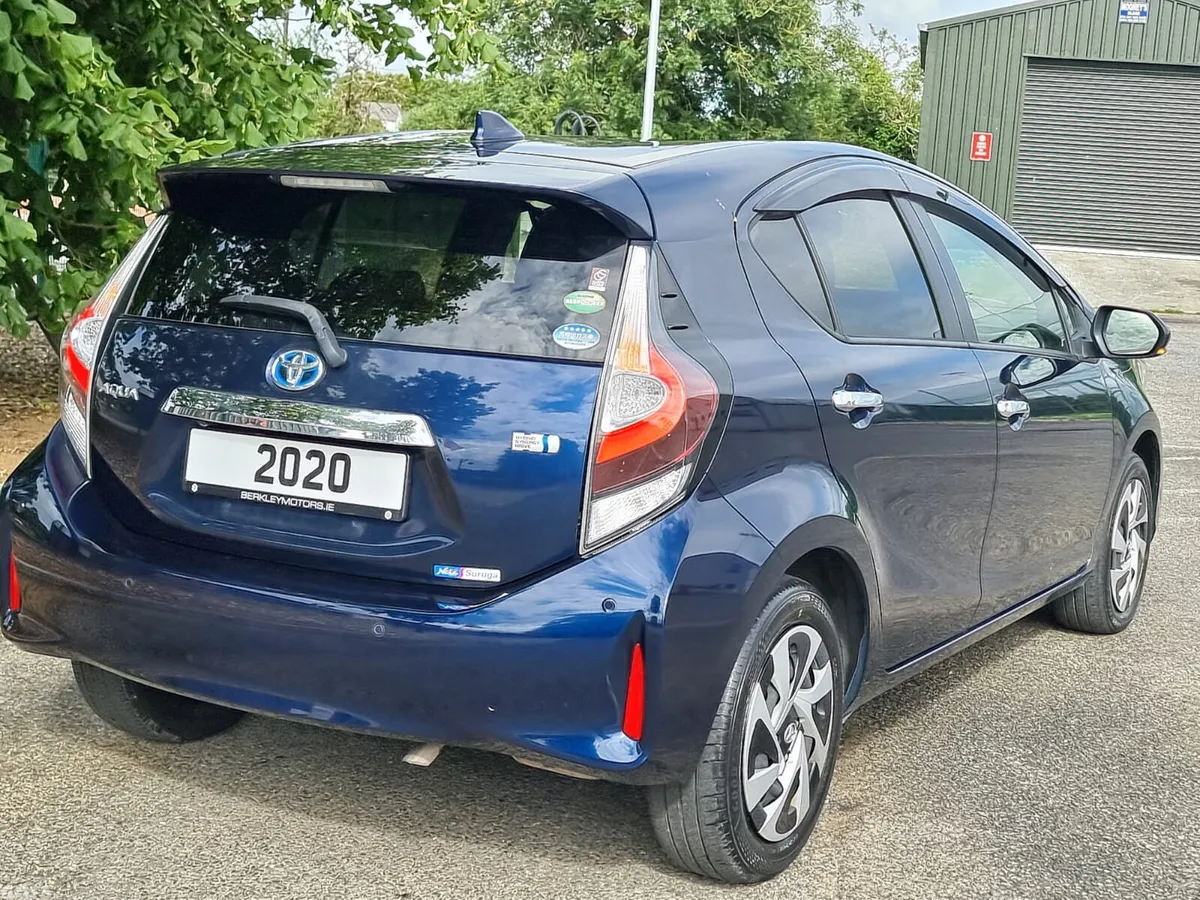 Toyota Aqua Hatchback, Petrol Hybrid, 2020, Blue